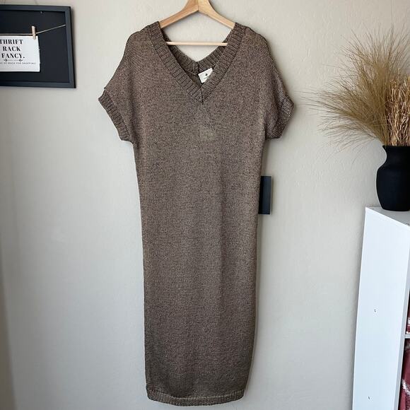 Tuckernuck Indie Metallic Bronze Knit Short Sleeve V-Neck Midi Dress Size M NWT - Picture 2 of 9